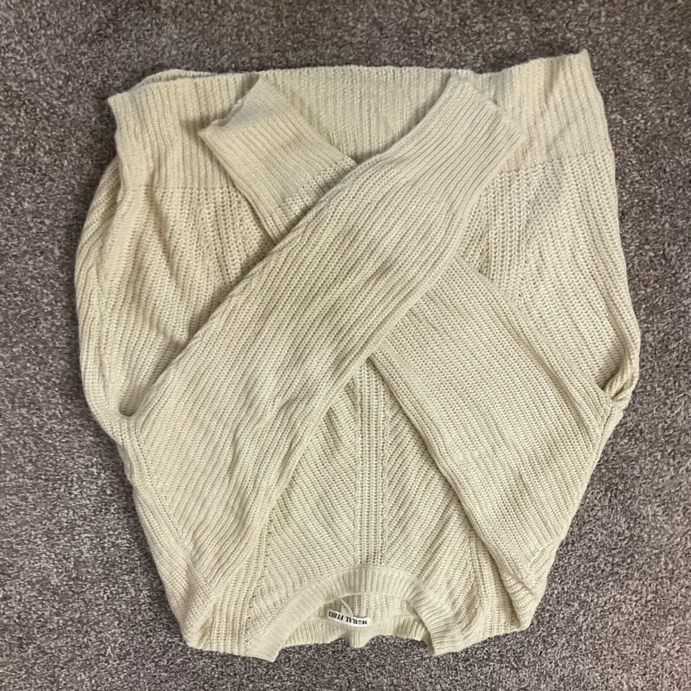 Sweater - Picture 3 of 4